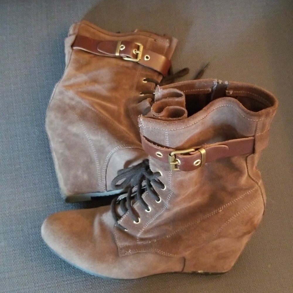 Ankle boots